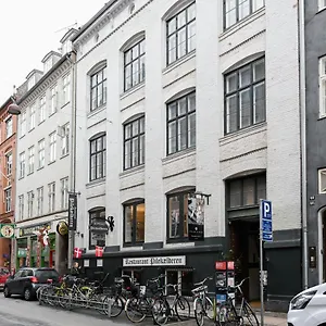 https://executive-central-apartments.copenhagenhotelselect.com