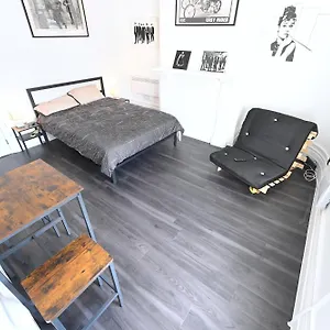 https://apt-studio-3.cambridgehotelsuk.com